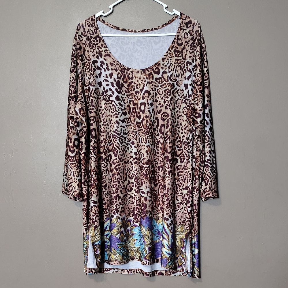 Unbranded Animal Print And Flowered Blouse Approx Size 2/3X